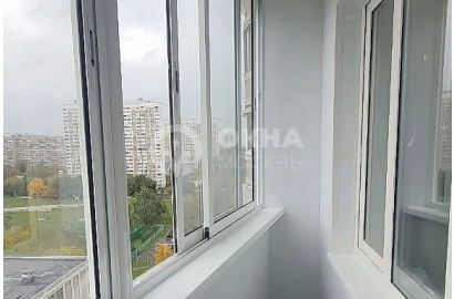 Установка балконного блока, холодное остекление балкона с отделкой - фото - 7